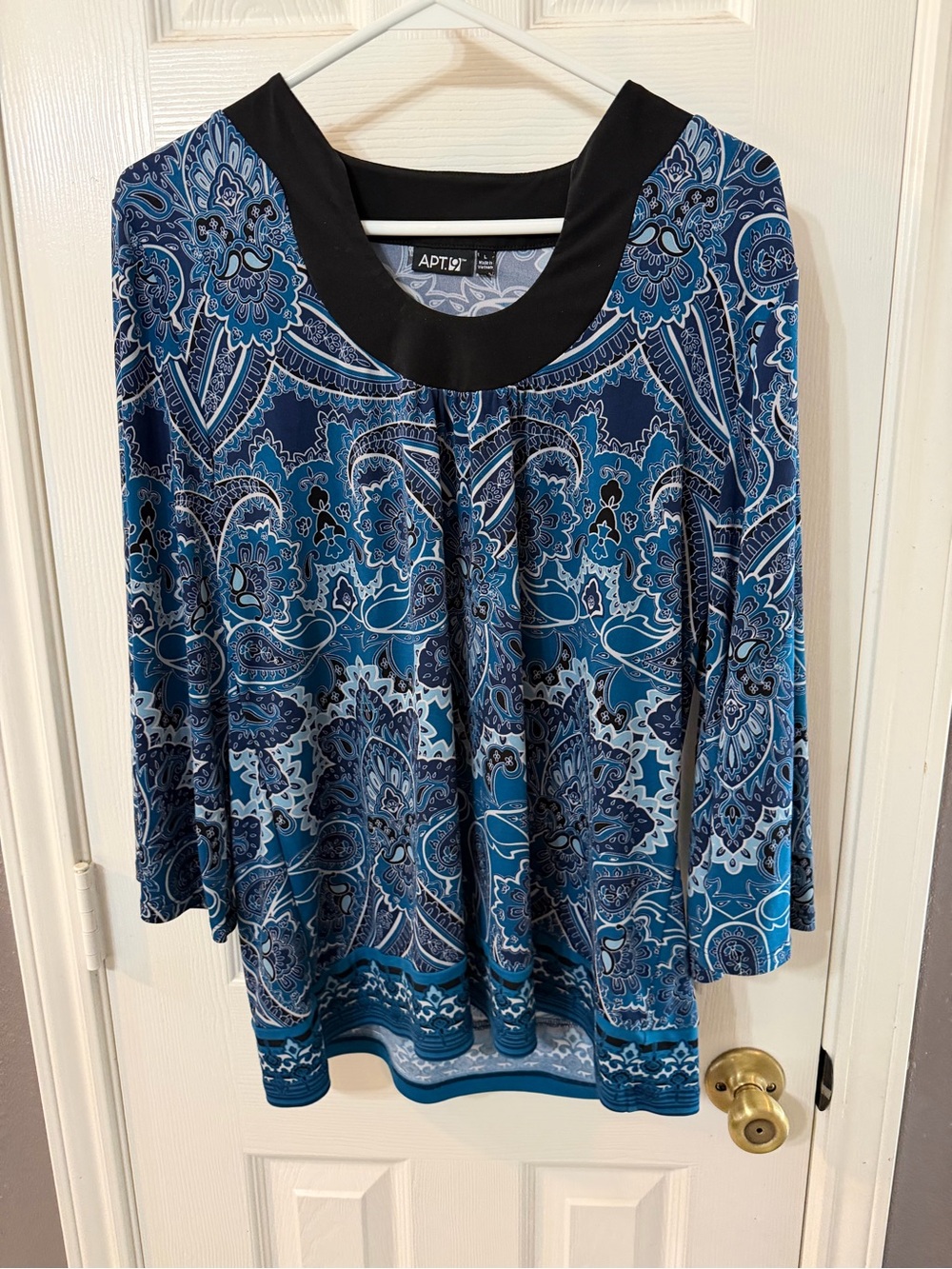 Apt. 9 Blue Paisley Scoop-Neck Women’s Blouse Size Large